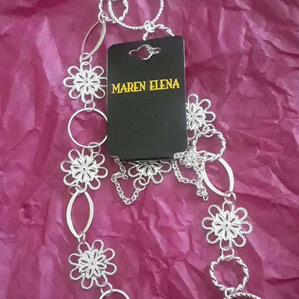 Necklace - Picture 2 of 3
